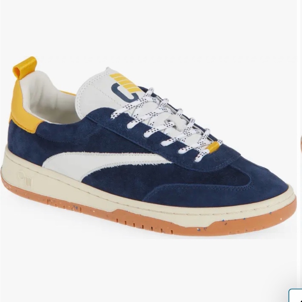Oncept Panama Low Top Sneaker (Women) Like New!